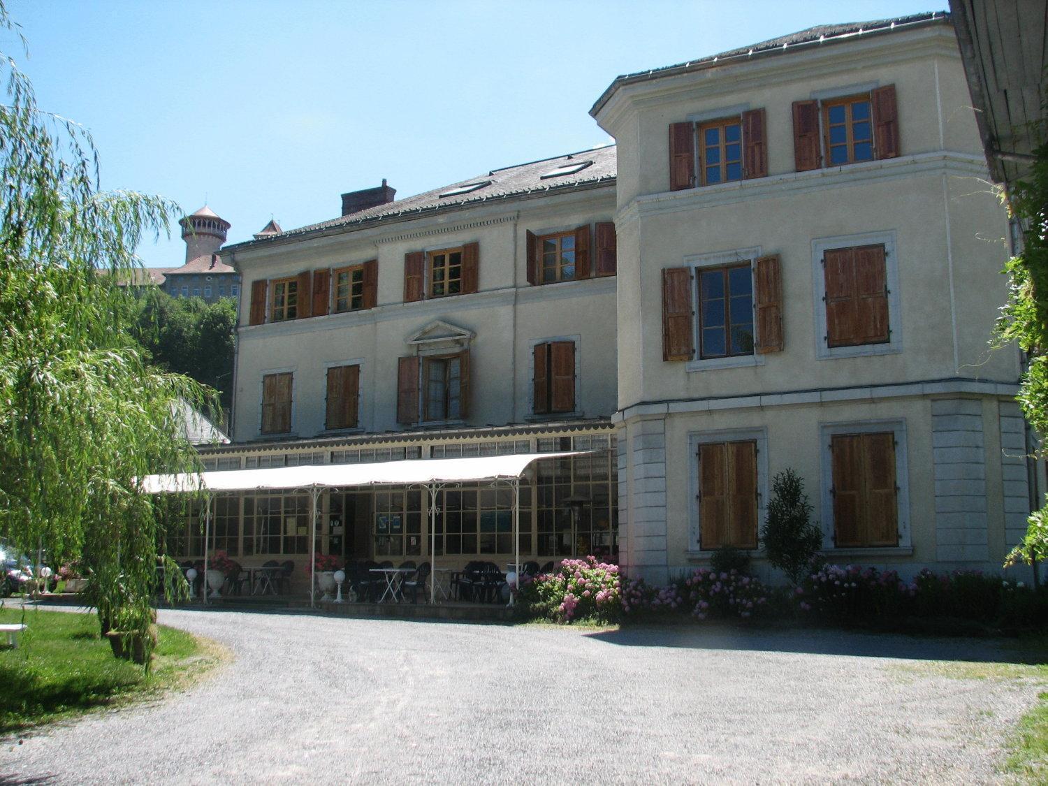 Hotel Du Parc - Manoir Du Baron Blanc Faverges Exteriör bild
